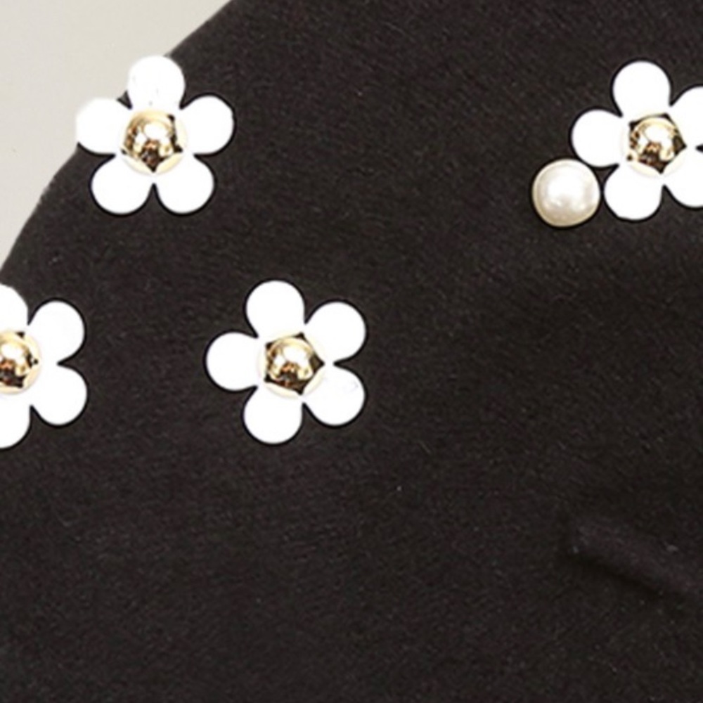 JUST IN***NWT Flower Black Beaded 100% Wool Beret - Picture 2 of 3